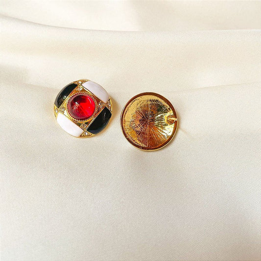 Brinco Betina Branco e Preto