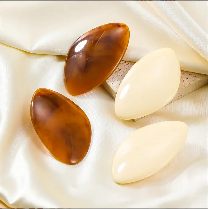 Brinco Tiyi Creme