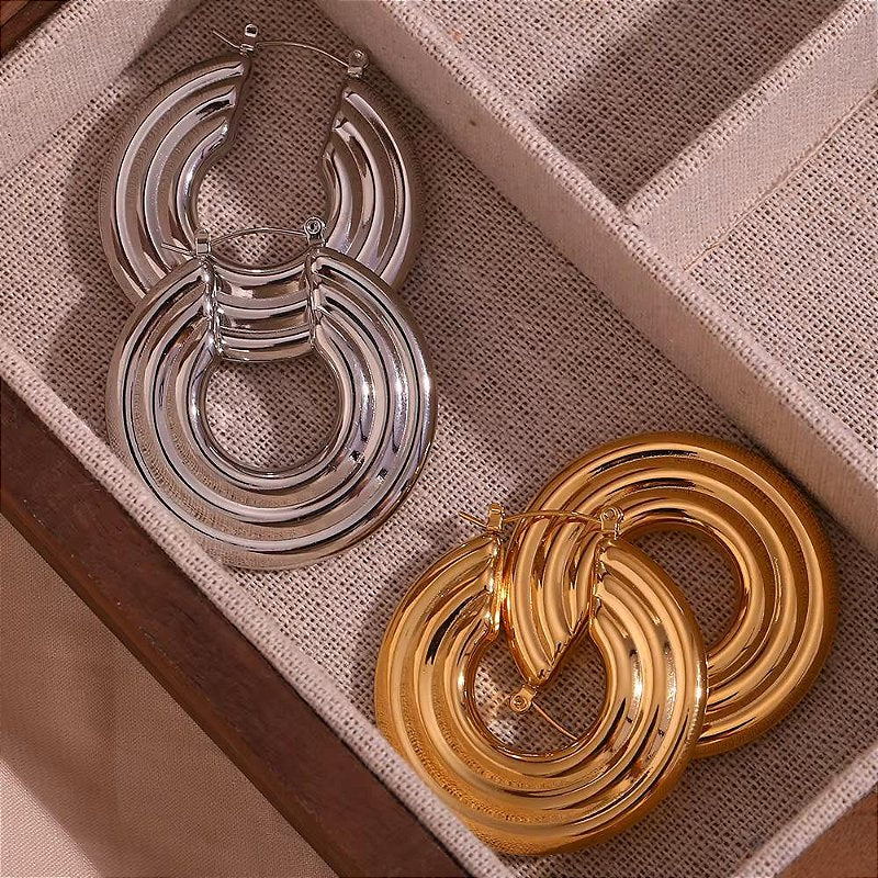 Brinco Adelaide Dourado