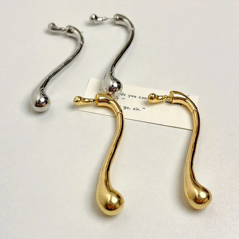 Brinco Uyara Dourado