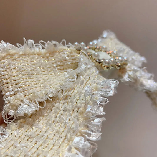 Presilha Laço Tweed Pérola e Strass Creme