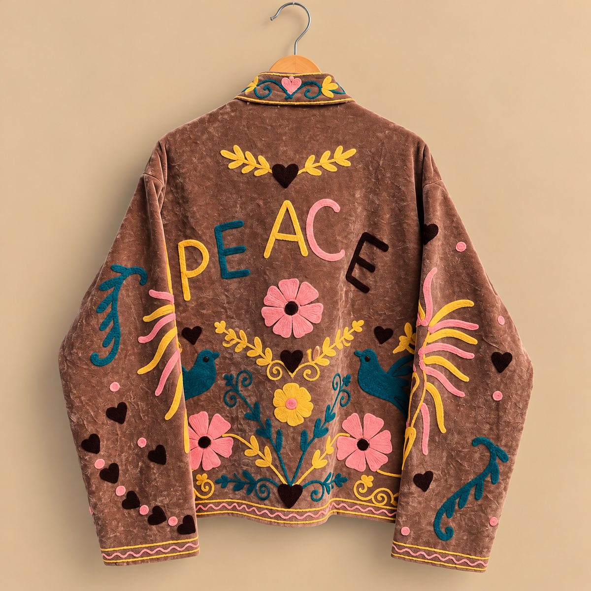 Jaqueta Suzani Marrom Bordada de Veludo Floral: Boho, Forro de Algodão Costurado à Mão