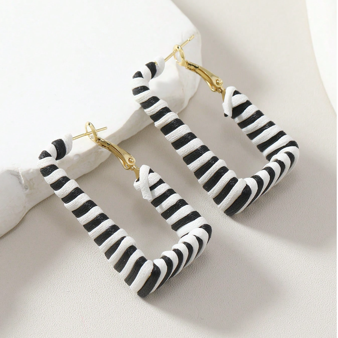 Brinco Catalunha Branco e Preto