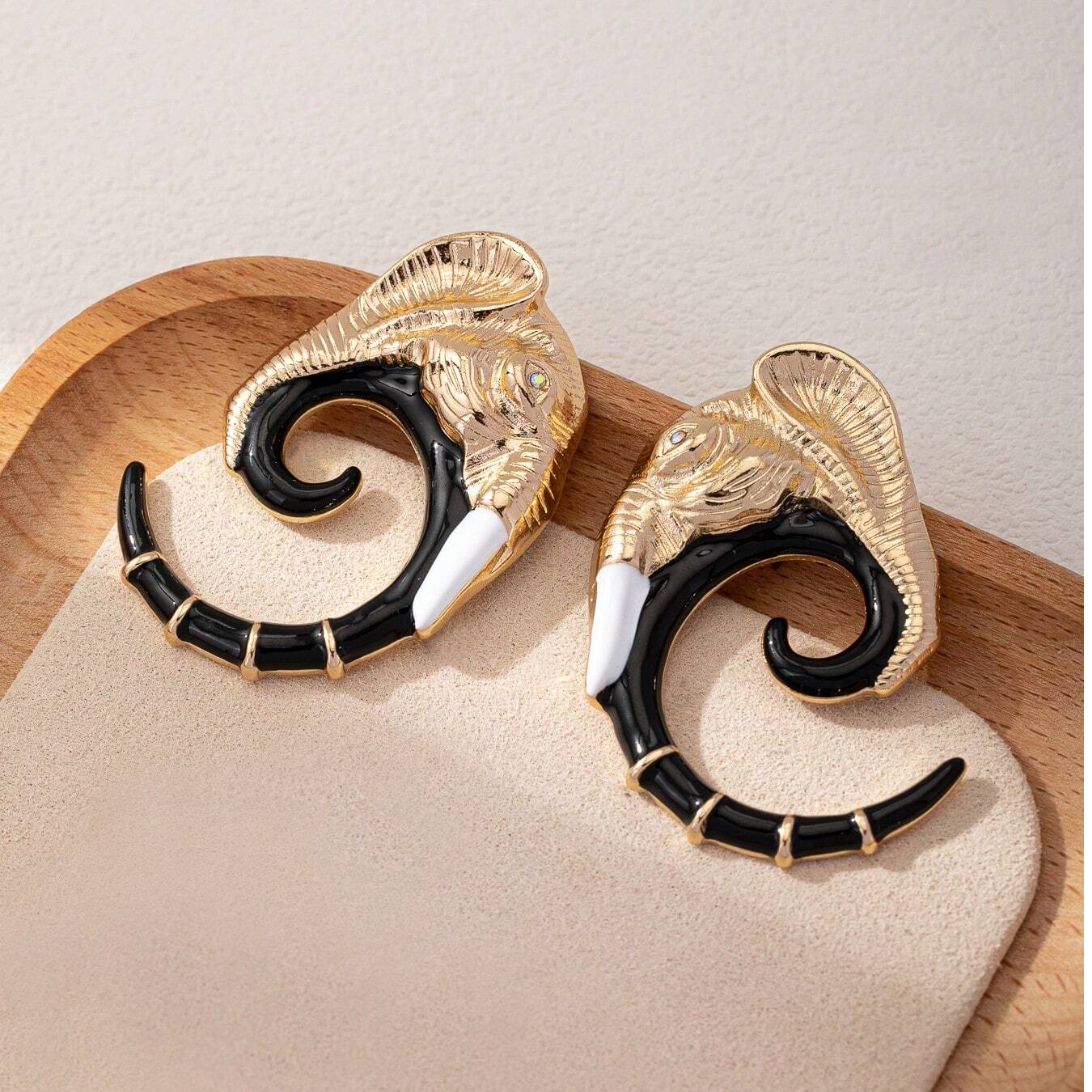 Brinco Elefante Megan