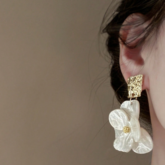 Brinco Elora Pérola