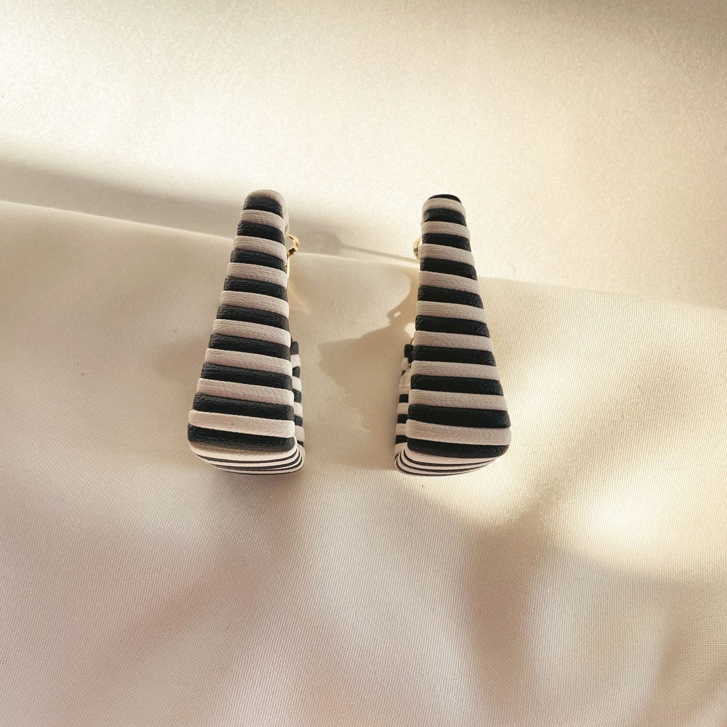 Brinco Catalunha Branco e Preto